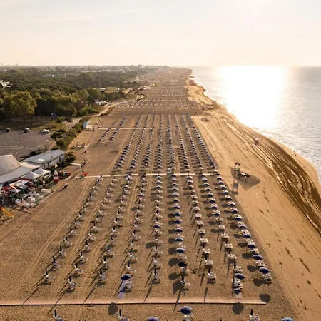 Appartamento Relaxing Seaside Flat In A Modern Bibione