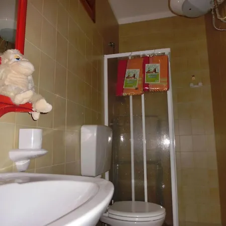 Relaxing Seaside Flat In A Modern * Бибионе