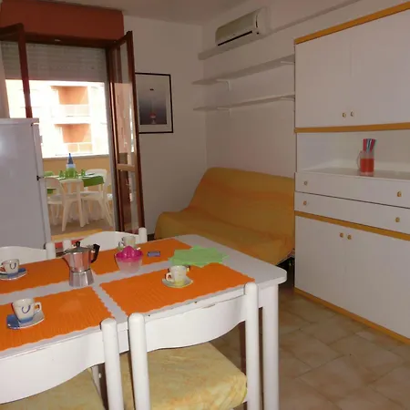 Relaxing Seaside Flat In A Modern Апартаменты